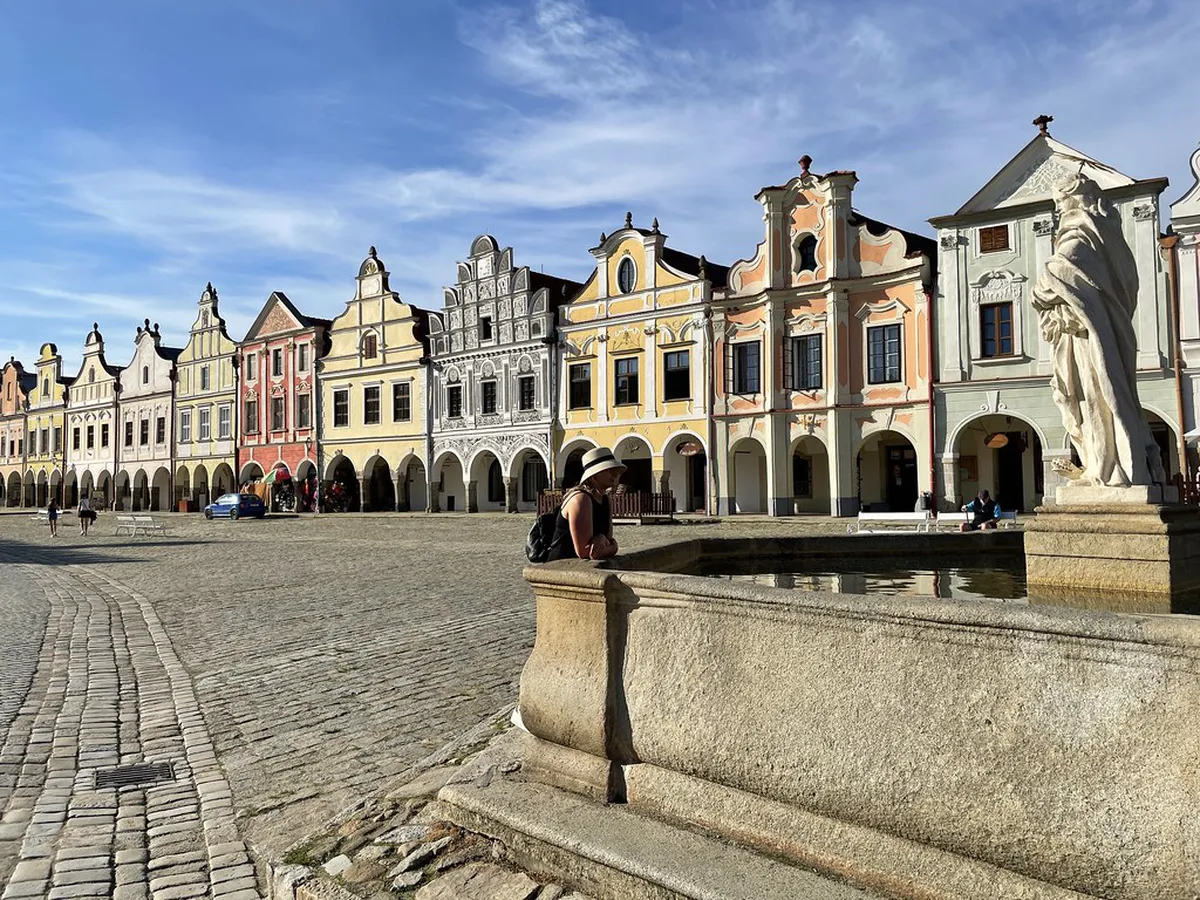 10 Houses on Telč Main Square Architecture Guide (2026)