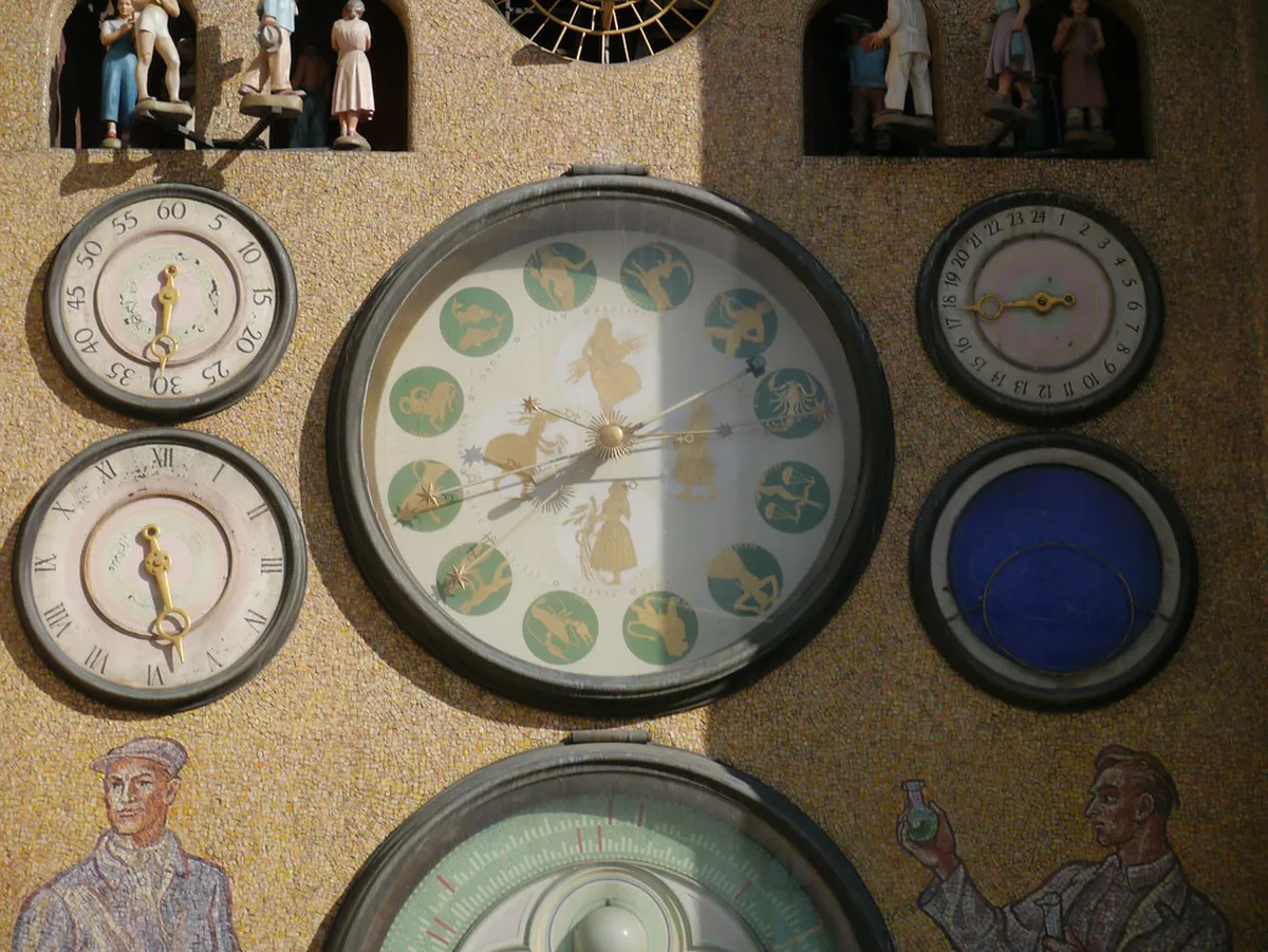 Olomouc Astronomical Clock Guide: 2026 Visiting Tips