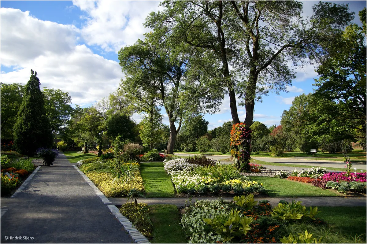 Luft Garden Plzeň Walking Guide: 10 Hidden City Gems