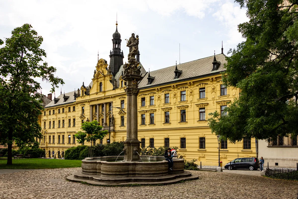 10 Essential Monuments of the Jewish Quarter Prague (2026)